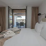 בית נופש Luxurious In With Sauna