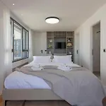 בית נופש Luxurious In With Sauna