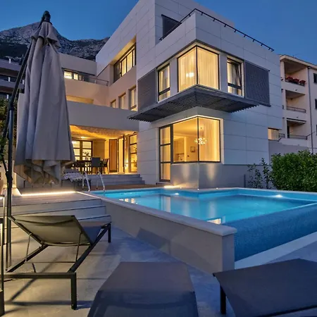 Stunning In With Sauna Vikendica Makarska