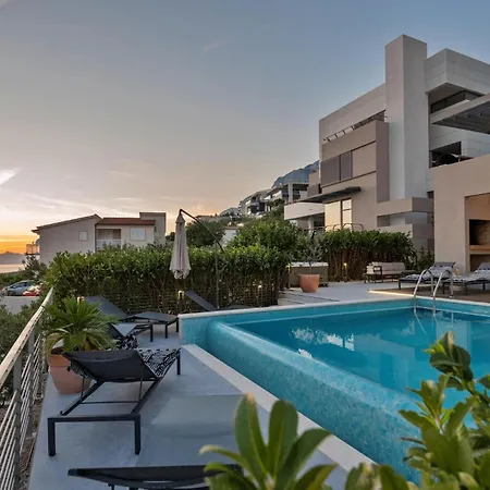 Holiday home Amazing In With Kitchen Makarska