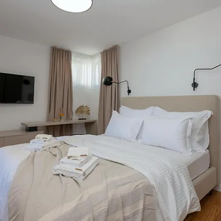 Stunning In With Sauna Makarska