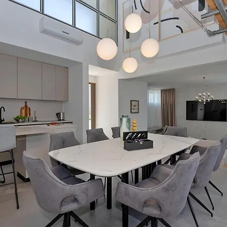 Stunning In With Sauna Makarska