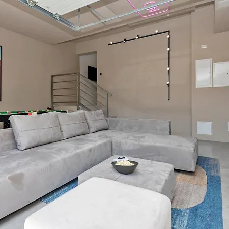 Stunning In With Sauna Makarska