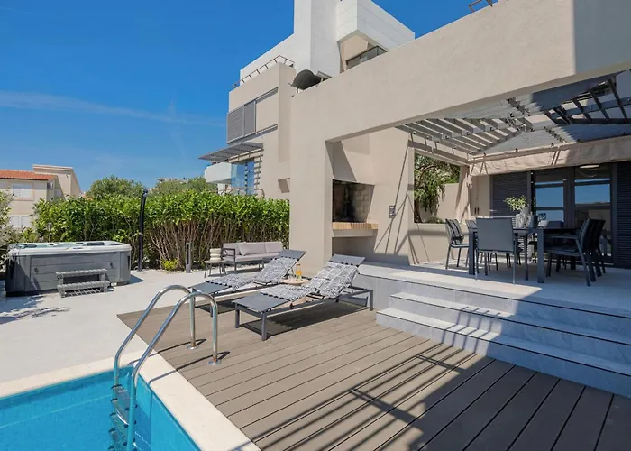 Stunning In With Sauna Nyaraló *