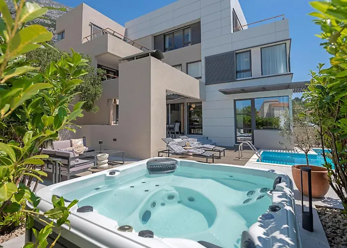 Holiday home Stunning In With Sauna Makarska